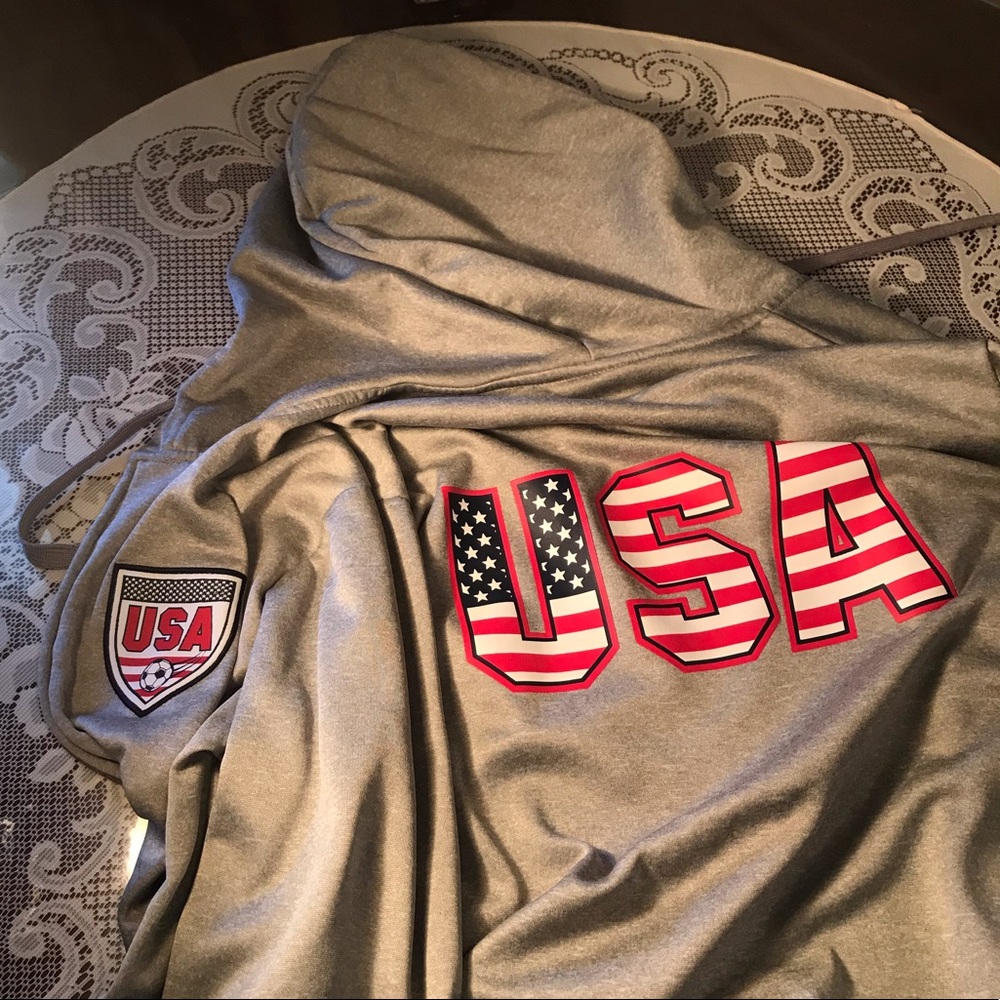 Athletic USA soccer sweater